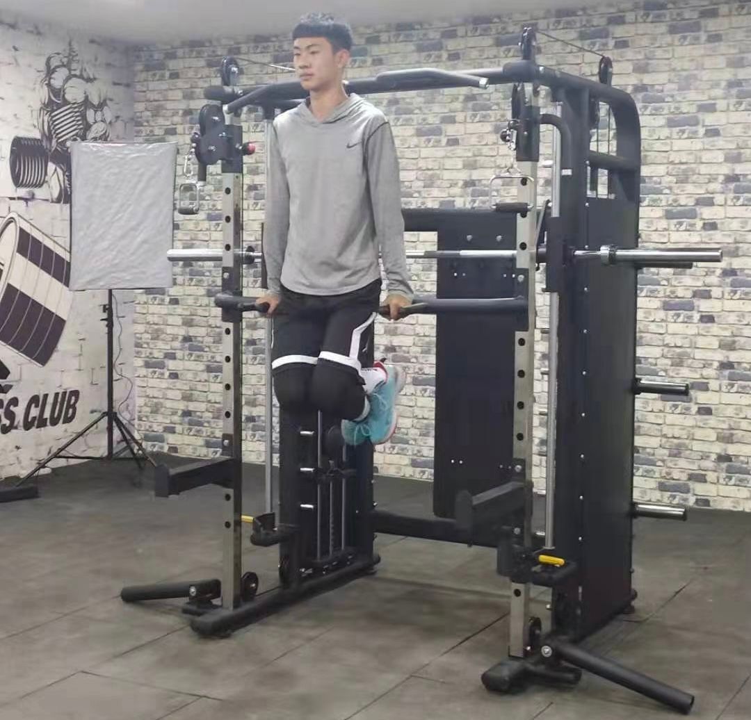 Wielofunkcyjny sprzęt do ćwicz – Home Gym Smith recenzja i cena