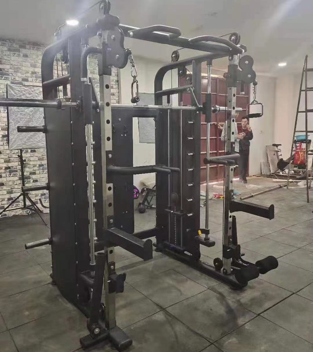 Wielofunkcyjny sprzęt do ćwicz – Home Gym Smith recenzja i cena